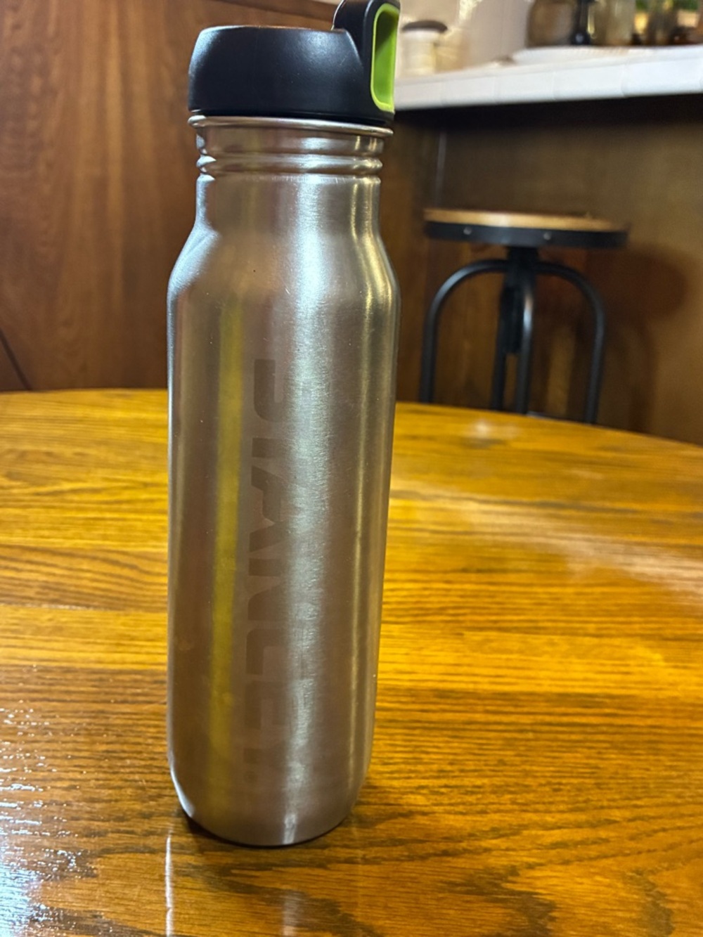 Stanley 25 oz insulated stainless steel water bottle